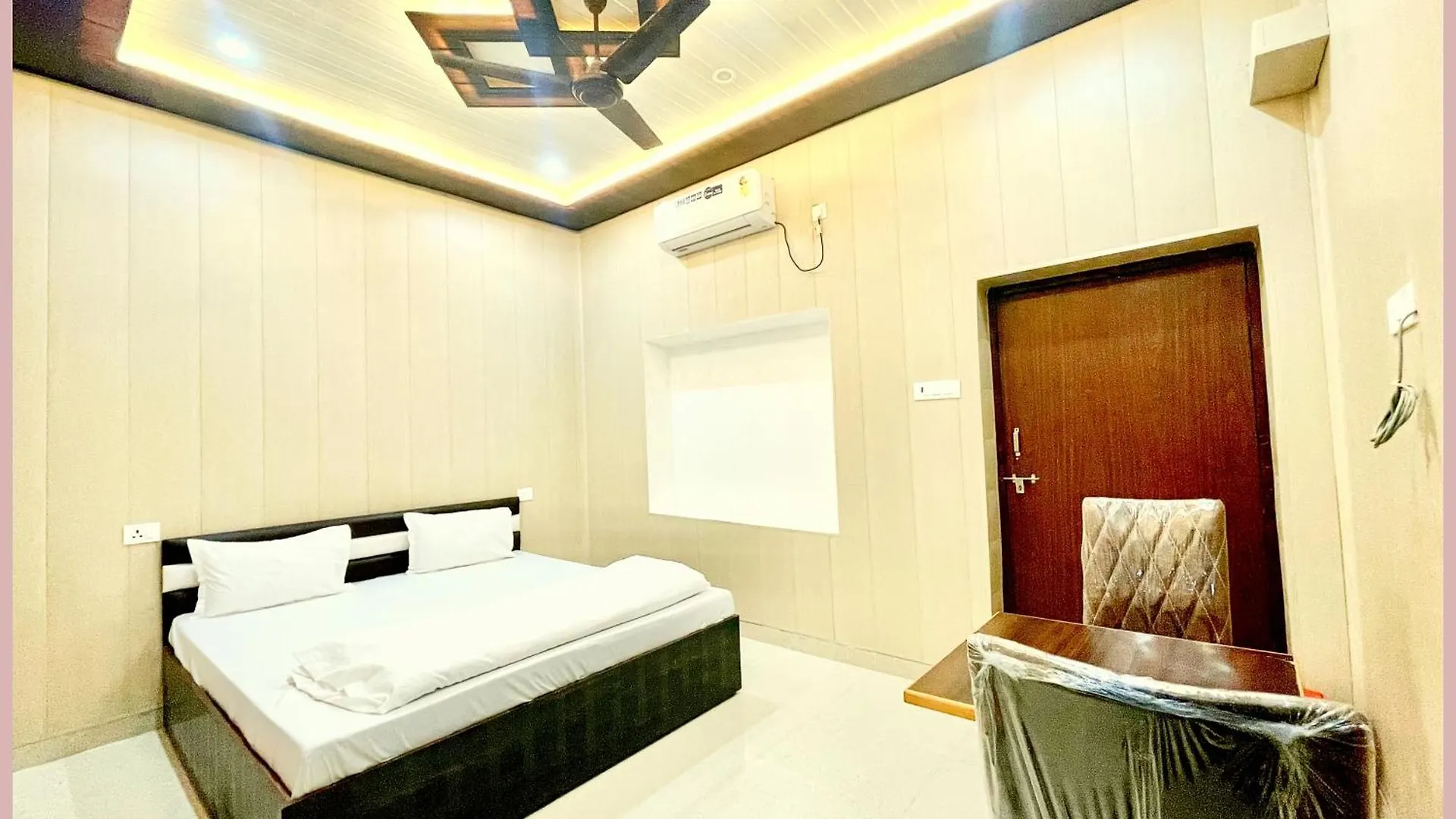 ****  Vns Hotel Dev V - Villa Near Kashi Vishwanath Temple - Fully Air Conditioned Room - Best Hotel In Varanasi Hindistan