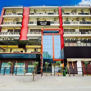 Super O Hyderabad Gate Iit Bhu Hotel